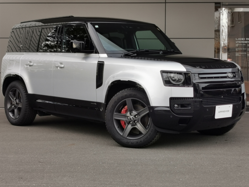 ランドローバー ディフェンダー 110X 3.0L D300 4WD 1オーナー サンルーフ エアサスペンション ブラックエクステンデットパック フロントヒーター&クーラー/リアヒーターシート ステアリングヒーター ヘッドアップディスプレイ デジタルインナーミラー 急速クーラーボックス コールドクライメートパック 3ゾーンエアコン