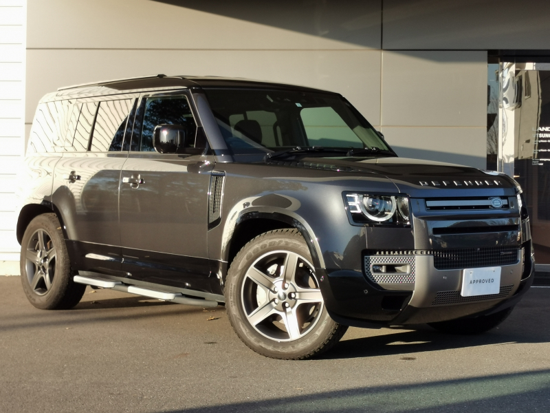 ランドローバー ディフェンダー 110X DYNAMIC SE D300 4WD 1オーナー エアサスペンションパック シートヒーター 固定式サイドステップ MERIDIANサウンド 液晶メーター LEDヘッドライト ブラックコントラストルーフ 20インチアルミホイール 3Dサラウンドカメラ  禁煙車 全周囲コーナーセンサー アップルカープレイ アンドロイドオート  Bluetooth