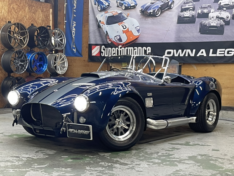 スーパーフォーマンス MKⅢ 427SC　インディゴブルー　特注右ハンドル　7.0L FORDレーシングエンジン　5速トレメックLSD　WILLWOODブレーキ　ホーリーデュアルポンパー