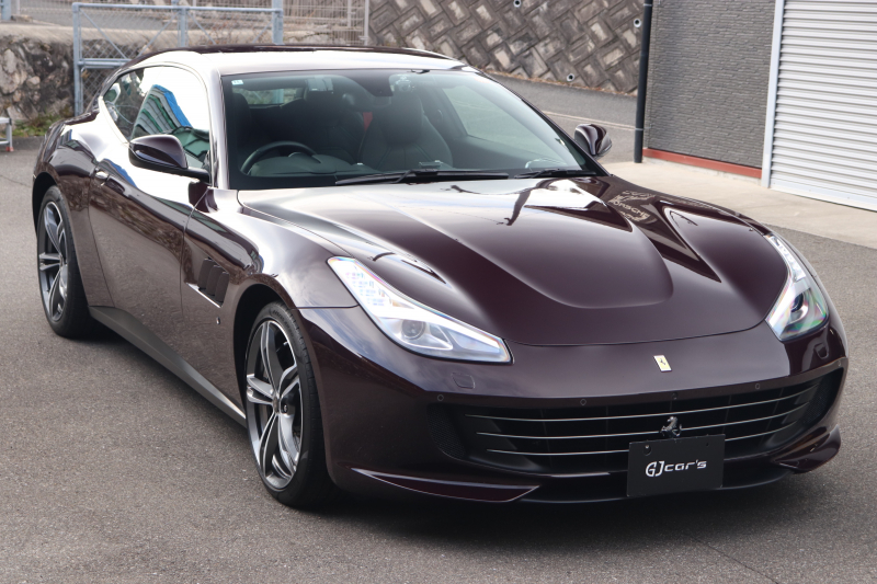 フェラーリ GTC4 ルッソ V12