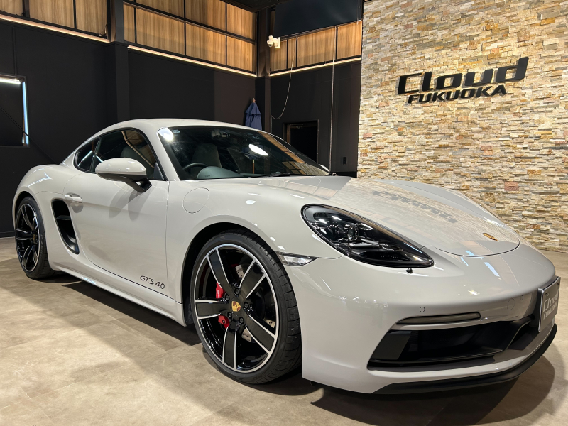 ポルシェ 718 ケイマン GTS4.0 7速PDK ワンオーナー クレヨン　スポクロ　スポエグ　BOSE　ツートーンレザーインテリア　PDLSプラス　20インチブラックペイント仕上げアルミ