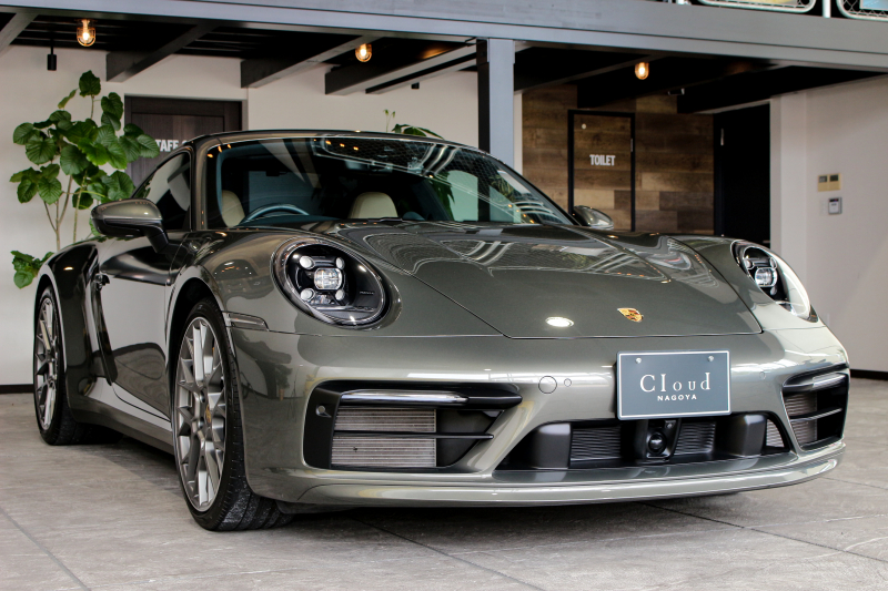 ポルシェ 911(Type992) カレラ4　レザーインテリアExclusive Manufaktur　OP800万円☆360°カメラ画像掲載☆