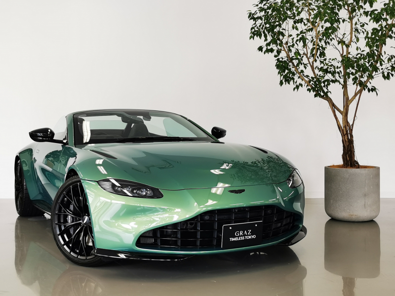 アストンマーティン ヴァンテージ Roadster 4.0L V8 RHD 2022MY  1オーナー　21inchサテンブラックホイール　シートベンチレーション　Interior-Inspire Comfort-Duotone　スポーツプラスシート　Qセミアニリンレザーパレット　新車時メーカーOP500万円超　認定中古車保証