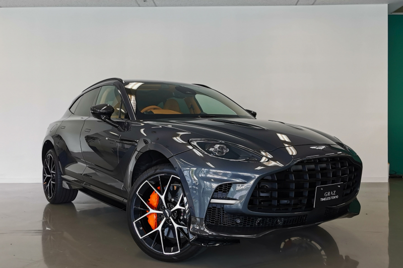 アストンマーティン DBX 707 4.0L  V8  RHD  Xenon Grey Carbon Fibre Upper&Lower Bowers&Wilkins ワンオーナー