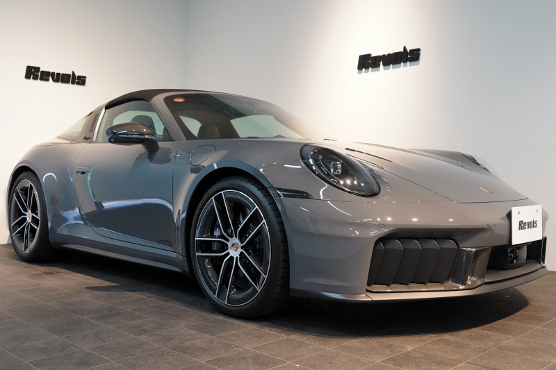 ポルシェ 911(Type992) Targa 4 GTS 992.2後期モデル 1オーナー Sport DesignPKGカーボン PCCB クラブレザーインテリア