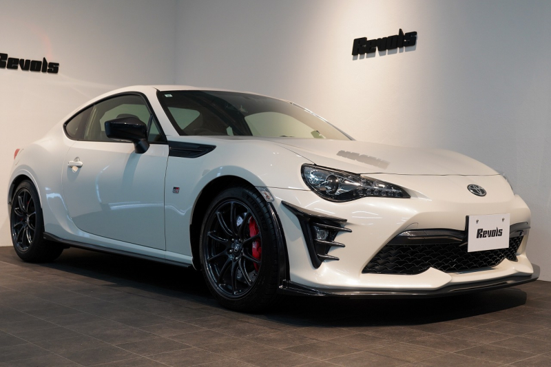 トヨタ 86 GR 6MT  1オーナー BLITZマフラー モノブロックブレーキ 専用17インチ鍛造軽量ホイール 禁煙車