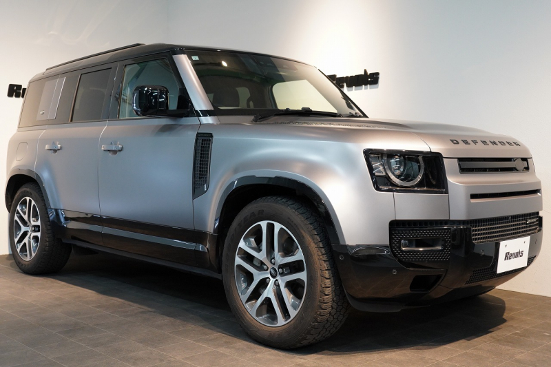 ランドローバー ディフェンダー 110 EASTNOR EDITON 全国限定50台 アイガーグレイ(サテンフィルム) エクステンデッドブラックエクステリア＆エアサスペンション＆コールドクライメートパック 禁煙車