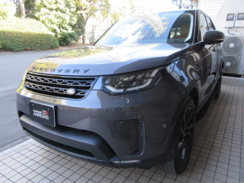 ランドローバー ディスカバリー 3.0TD6 HSE 本革 純正ナビTV 純正20AW 5+2シート 7人乗り ディーゼル ブラックパック サイドステップ Incontrol Touch Pro MERIDIANサウンド 全方位カメラ シグネチャー付LEDヘッドライト  電動3列目シート シートヒーター  正規ディーラー車 右ハンドル 記録簿付