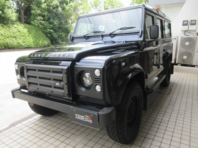 ランドローバー ディフェンダー 110SW 2.2Tdci XS 本革 Wolfstyleスチールホイール 新品M/Tタイヤ 7人乗り AT換装済 Nox/Pm適合 3ナンバー プレミアムレザーシート 社外グリル LEDヘッドライト LEDレンズKit アルカンターラルーフライナー フルカーペット施工 前後マッドフラップ サイドランナー  背面タイヤ 並行輸入車 右ハンドル 記録簿