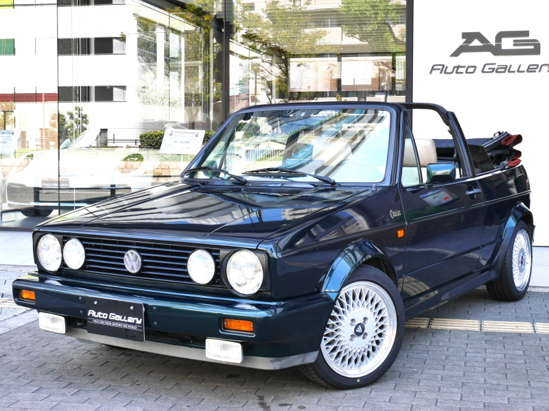 フォルクスワーゲン ゴルフ カブリオ　クラシックライン　左ハンドル　クラシックグリーンパール/レッドTOP 　ヤナセディーラー車