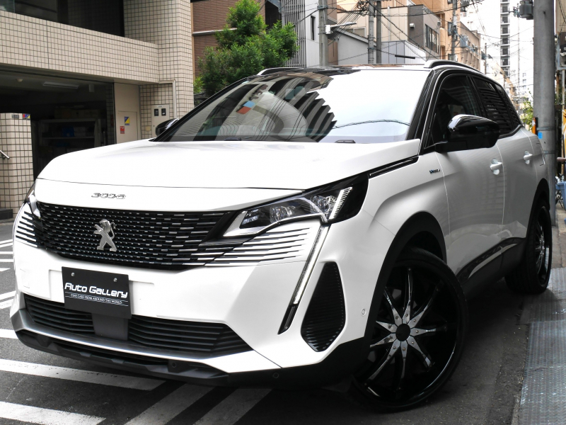 プジョー 3008 GT　ハイブリッド4　パノラマルーフ　右ハンドル　4WD　LEDヘッドライト　ACC　BSM　LKA　マッサージシート　正規ディーラー車