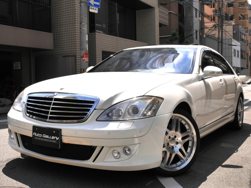 メルセデスベンツ Sクラス S550L  ラグジュアリーPKG　BRABUSフルエアロ　BRABUS20インチAW　BRABUSマフラー　左ハンドル　サンルーフ　正規ディーラー車