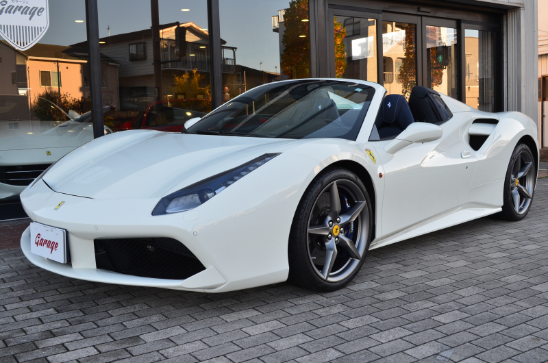 フェラーリ 488スパイダー F1 DCT