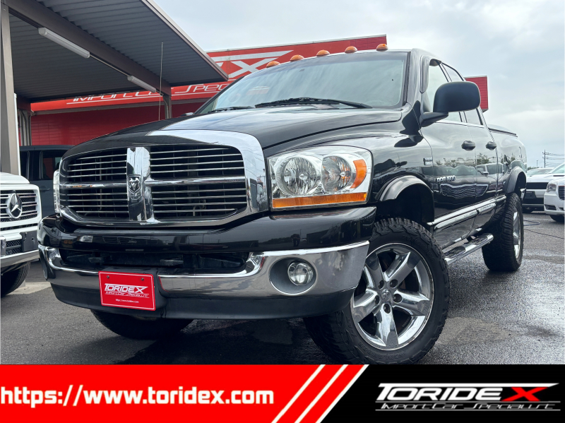 ダッジ ラム1500クワッドキャブ SLT