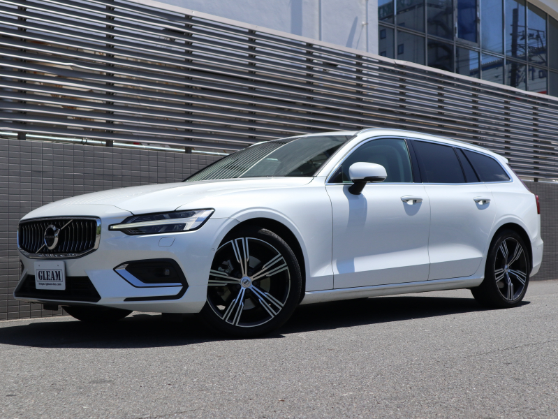 ボルボ V60 T5 　インスクリプション　パノラミックスライディングルーフ　19インチAW
