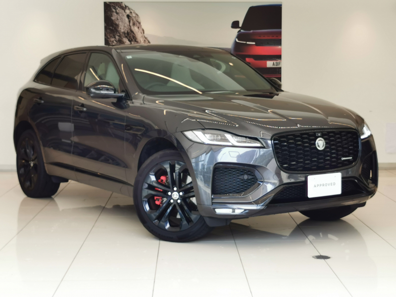 ジャガー F-PACE RダイナミックHSE 2.0L P400e AWD 白革シート サンルーフ フロントシートヒーター＆クーラー MERIDIANサウンド ブラックエクステリアパック ワイヤレスデバイスチャージング ステアリングヒーター 21インチアルミホイール 電動調整ステアリングコラム