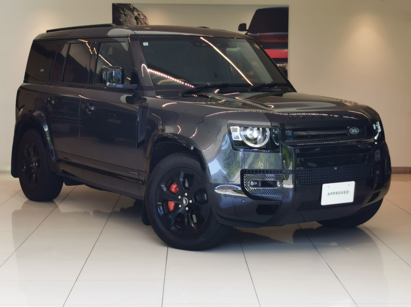 ランドローバー ディフェンダー 110 X 3.0L D300 AWD 1オーナー 茶革シート サンルーフ フロントシートヒーター＆クーラー、リアシートヒーター MERIDIANサラウンド ヘッドアップディスプレイ ブラックエクステリアパック 20インチアルミホイール センターコンソール急速クーラーBOX