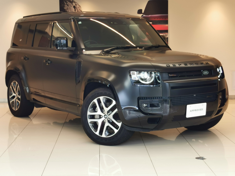 ランドローバー ディフェンダー 110 XダイナミックSE 3.0L D300 AWD 1オーナー 黒革シート フロントシートヒーター MERIDIANサウンド 20インチアルミホイール ブラックエクステリアパック 電子制御エアサスペンション ヘッドアップディスプレイ インタラクティブドライバーディスプレイ