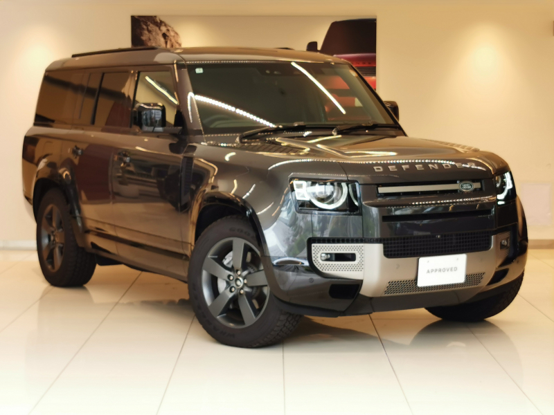 ランドローバー ディフェンダー 130 XダイナミックSE 3.0L D350 AWD 1オーナー 黒シート サンルーフ フロントシートヒーター＆クーラー、リアシートヒーター 電子制御エアサスペンション インタラクティブドライバーディスプレイ クリアサイトインテリアリアビューミラー