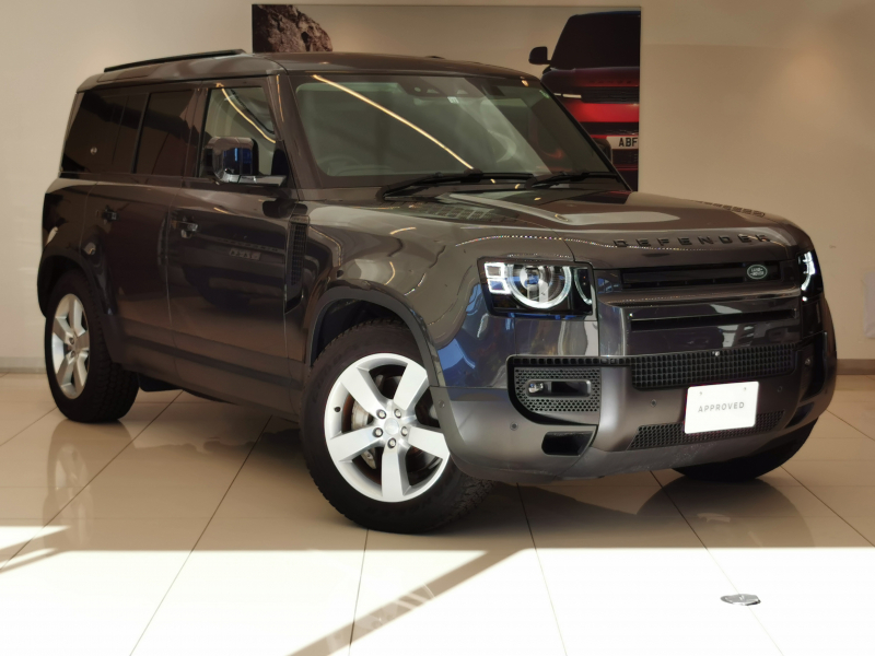 ランドローバー ディフェンダー 110 S 3.0L D300 AWD 1オーナー 黒シート サンルーフ フロントシートヒーター インタラクティブドライバーディスプレイ 電子制御エアサスペンション ブラックエクステリアパック 3ゾーンクライメートコントロール